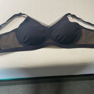 Honeylove CrossOver 1X bra like new condition black